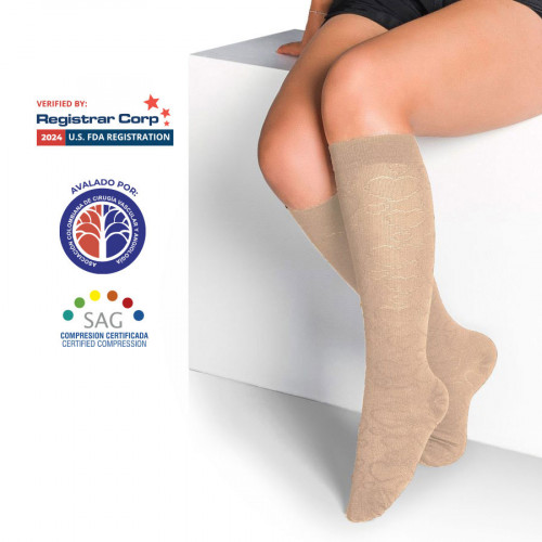 Women’s Medium Compression Stockings – Knee High, Opaque, Corazones Fantasy Pattern, 15-20mmHg